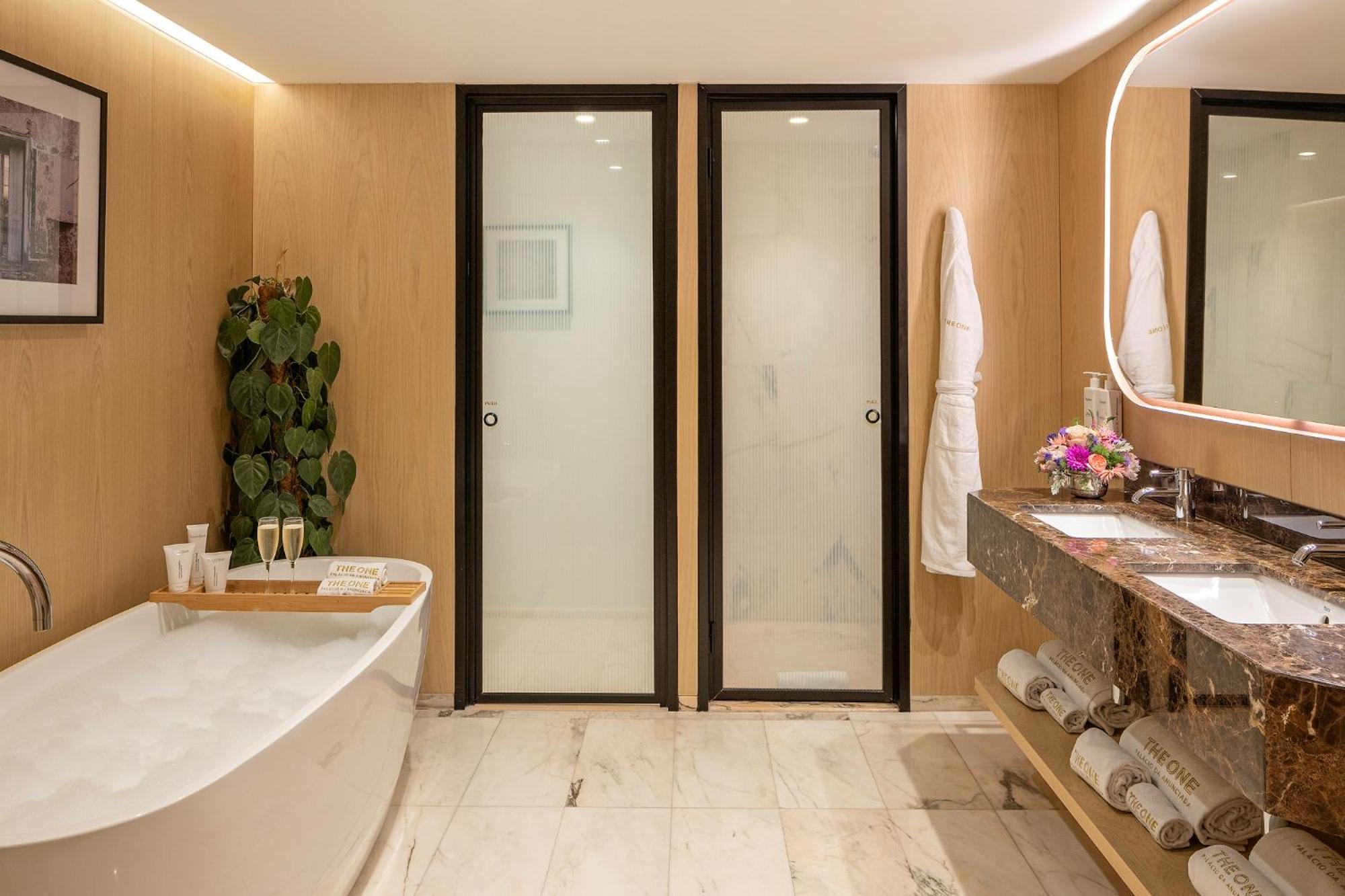 Standard Suite,1624341498:JPEG